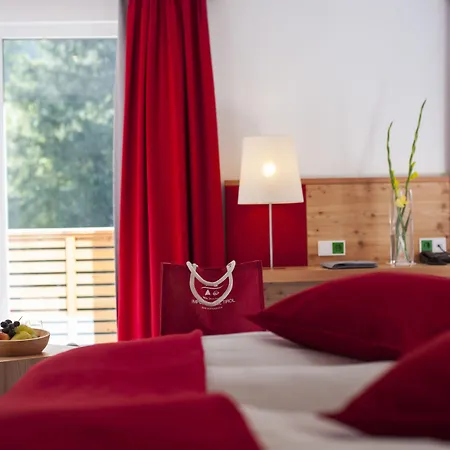 Impuls Tirol باد هوفغاستين