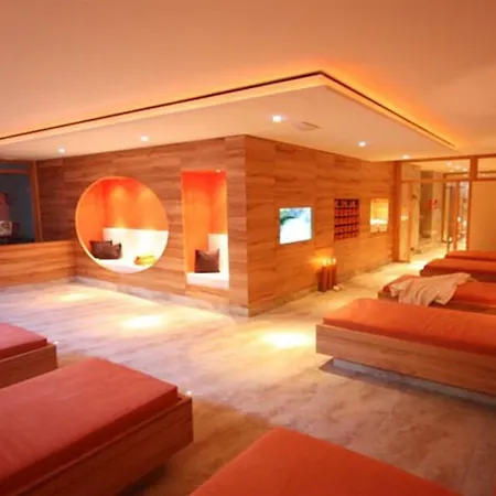 Impuls Tirol فندق 4*