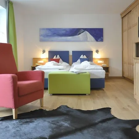 Hotel Impuls Tirol 4*